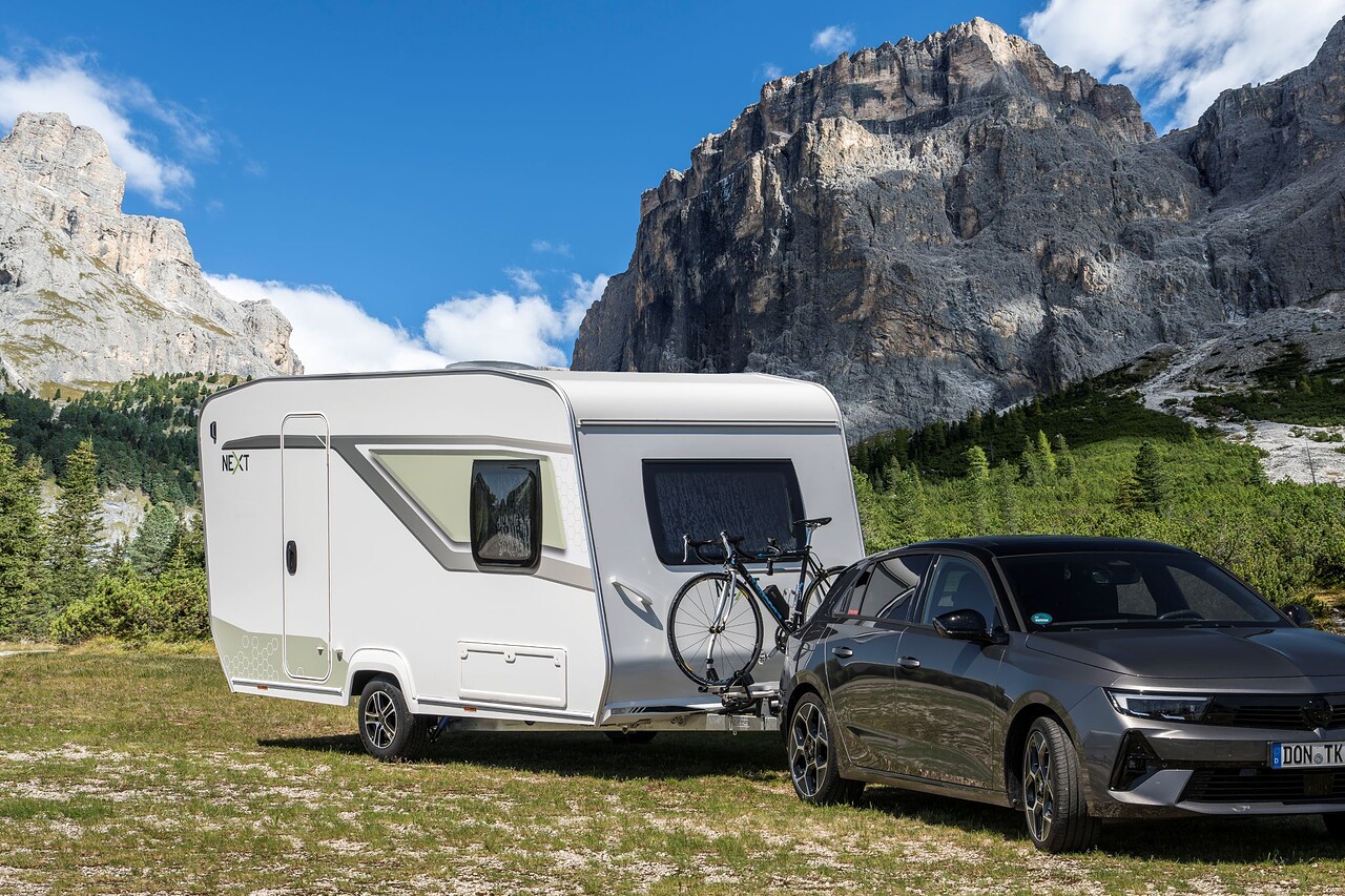 Perfekt für E-Autos und Kleinwagen: Diese neuen Leicht-Wohnwagen kosten unter 20.000 Euro 3 NC381 Saison 2027 aussen 1