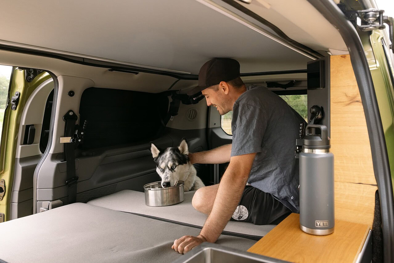 SpaceCamper ClassicDog Campervan